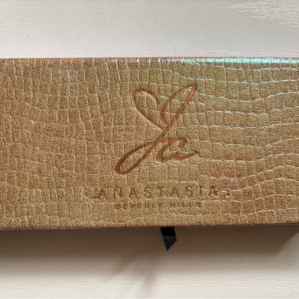Anastasia Beverly Hills Jackie Aina Eyeshadow Palette • Discontinued ABH Makeup